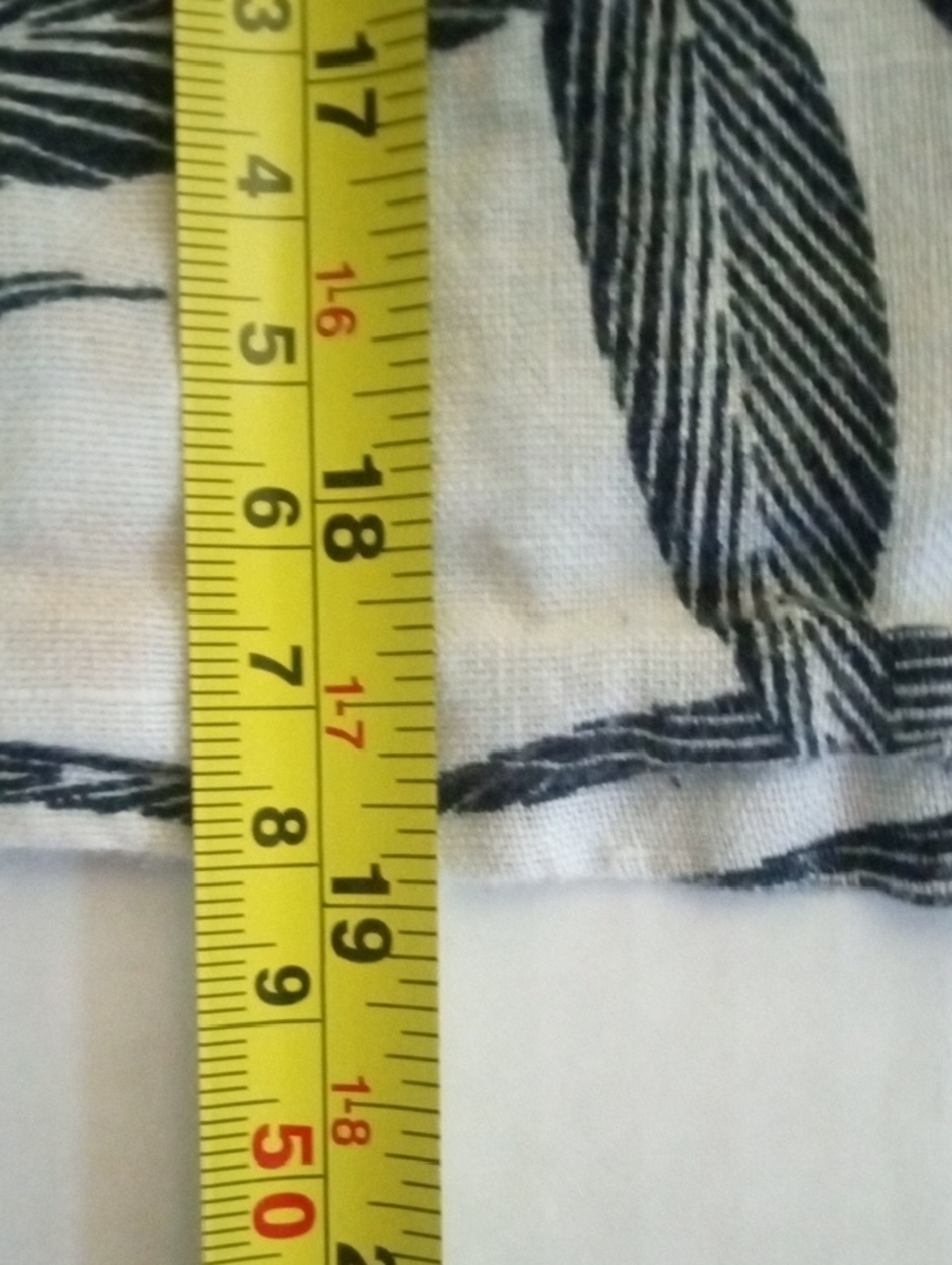 Tahari 100% Linen Boho Black and White Palm-Print Halter Camisole Size Large - Picture 9 of 10
